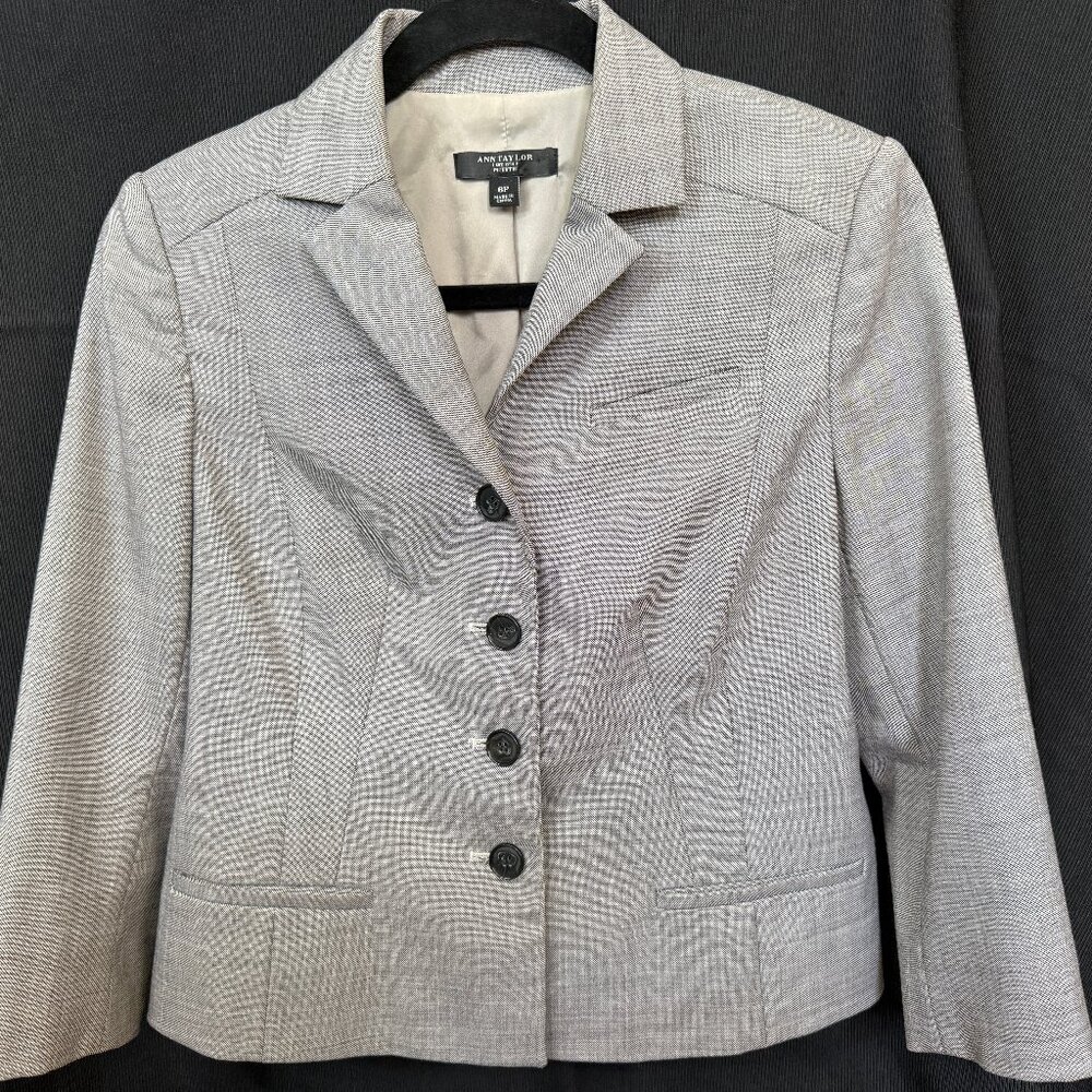 Ann Taylor | 4 Button Grey/Black jacket; 3/4 Length Sleeves; Sz. 6p